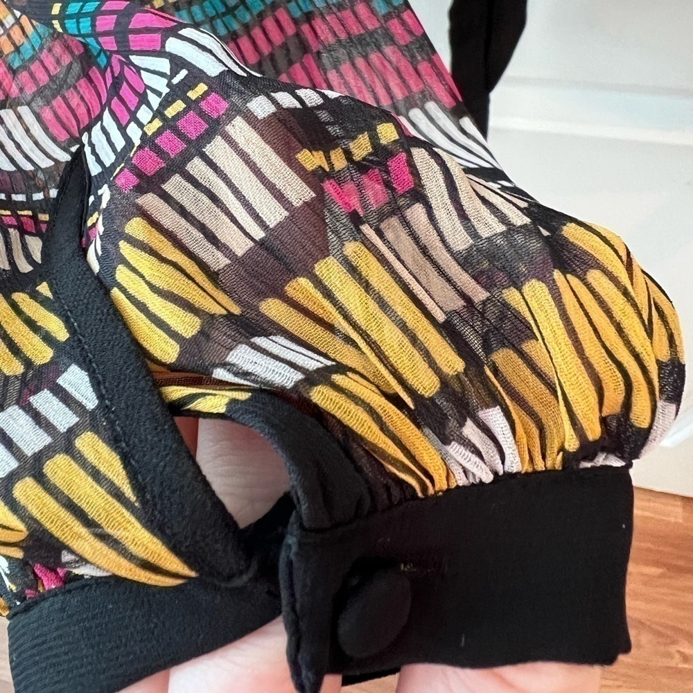 Bebe Multicolor Blouse - Picture 5 of 16